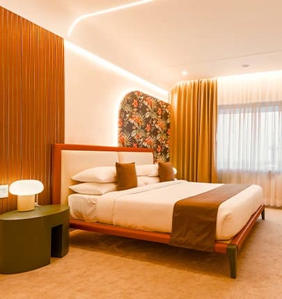 CLUB ROOMS